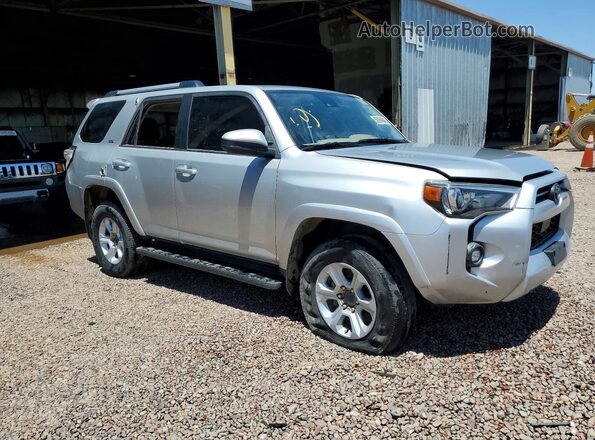 JTEMU5JR5M5933283 2021 TOYOTA 4RUNNER Silver წინა მარჯვენა