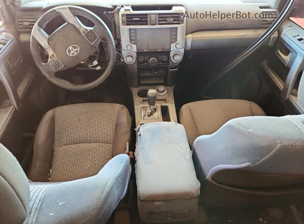 JTEMU5JR5M5933283 2021 TOYOTA 4RUNNER Silver წინა პანელის ხედი