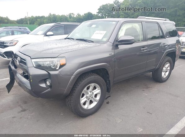 JTEMU5JR5N6007784 2022 TOYOTA 4RUNNER Gray Առջևի ձախ երեք քառորդ տեսարան
