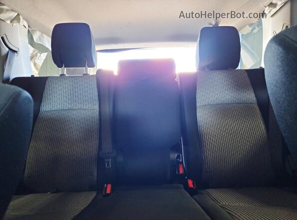 JTEMU5JR5R6271352 2024 TOYOTA 4RUNNER Silver Вид задніх сидінь
