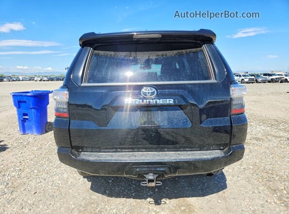 JTEMU5JR6N5975267 2022 TOYOTA 4RUNNER Charcoal Widok z tyłu