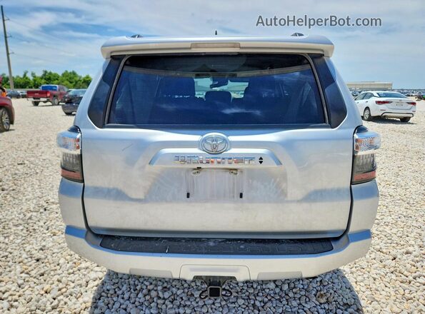 JTEMU5JR7N6009116 2022 TOYOTA 4RUNNER Silver უკანა ხედი