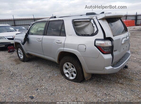 JTEMU5JR8R6242086 2024 TOYOTA 4RUNNER Silver უკანა მარცხენა