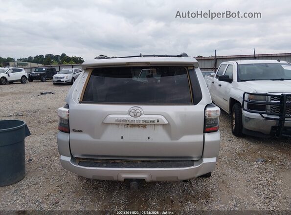 JTEMU5JR8R6242086 2024 TOYOTA 4RUNNER Silver 