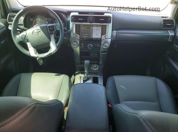 JTENU5JR1P6200506 2023 TOYOTA 4RUNNER Белый Вид панели приборов