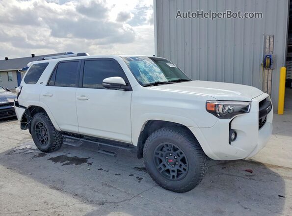 JTENU5JR1R6231774 2024 TOYOTA 4RUNNER White წინა მარჯვენა