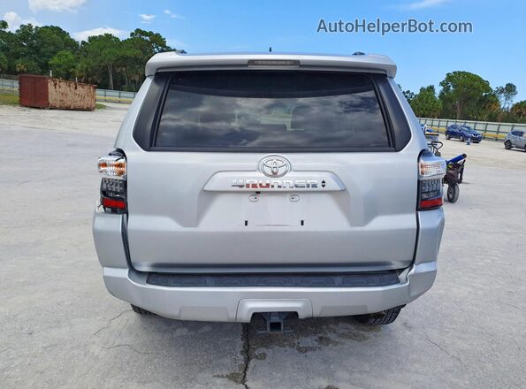 JTENU5JR2P6176183 2023 TOYOTA 4RUNNER Silver Հետևի տեսք