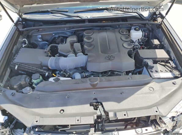 JTENU5JR2P6176183 2023 TOYOTA 4RUNNER Silver Շարժիչի բաժամունքի տեսք