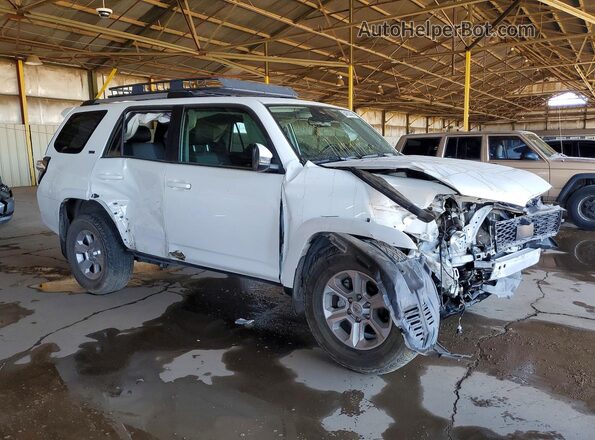JTENU5JR2R6220136 2024 TOYOTA 4RUNNER Белый Передняя правая четверть