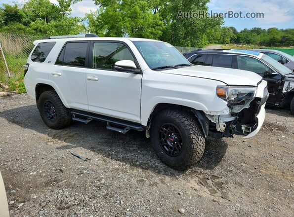 JTENU5JR4R6277034 2024 TOYOTA 4RUNNER White Առջևի աջ