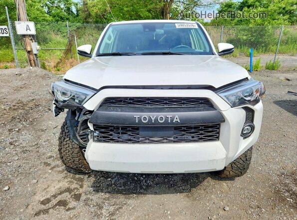 JTENU5JR4R6277034 2024 TOYOTA 4RUNNER White Դիմացի տեսք