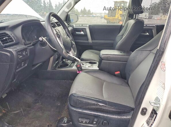 JTENU5JR8M5903148 2021 TOYOTA 4RUNNER White წინა სალონის ხედი