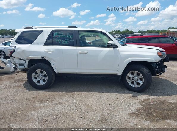 JTENU5JR8P6140160 2023 TOYOTA 4RUNNER White Vista interior trasera