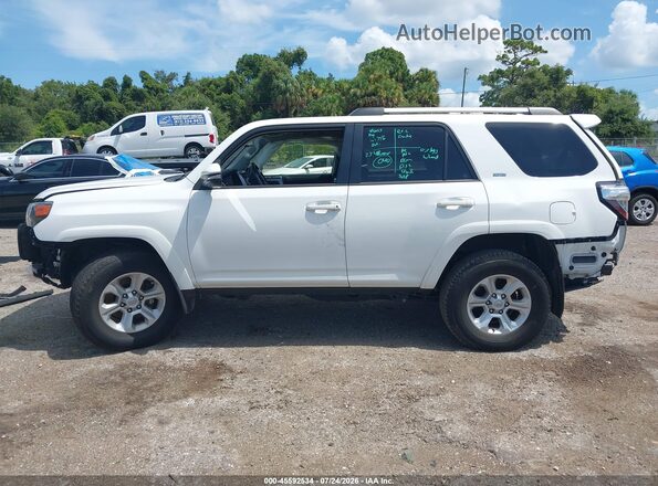 JTENU5JR8P6140160 2023 TOYOTA 4RUNNER White Vista interior de 360 grados