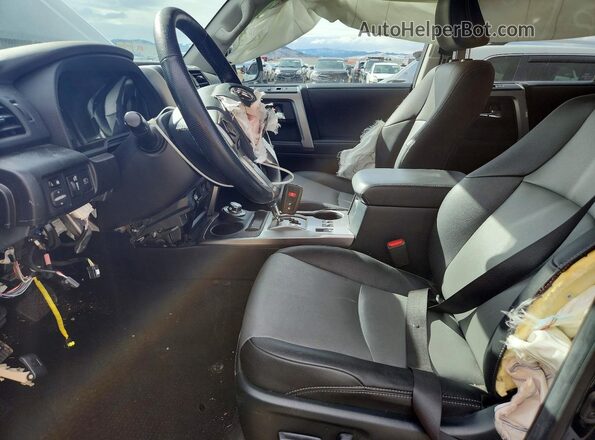 JTENU5JR9P6118068 2023 TOYOTA 4RUNNER Угольный Вид салона спереди