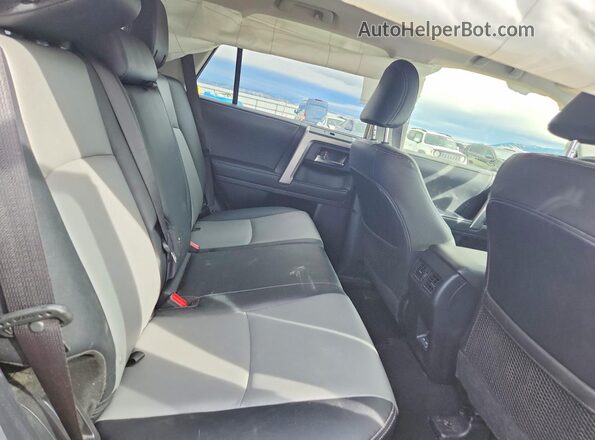 JTENU5JR9P6118068 2023 TOYOTA 4RUNNER Угольный Вид задних сидений