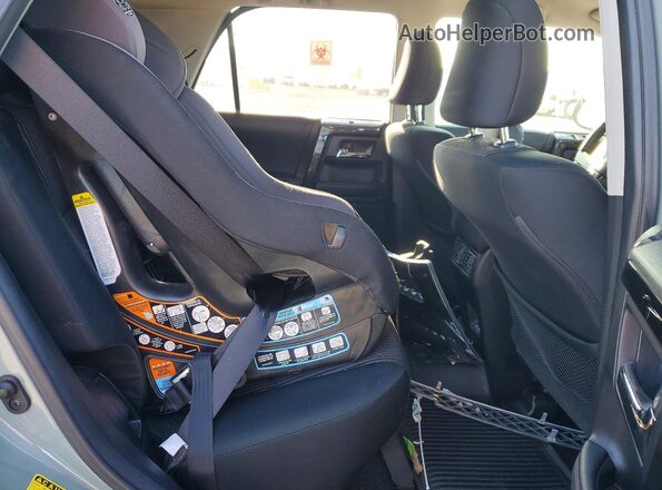 JTEPU5JR9P6095173 2023 TOYOTA 4RUNNER Зеленый Вид задней части салона