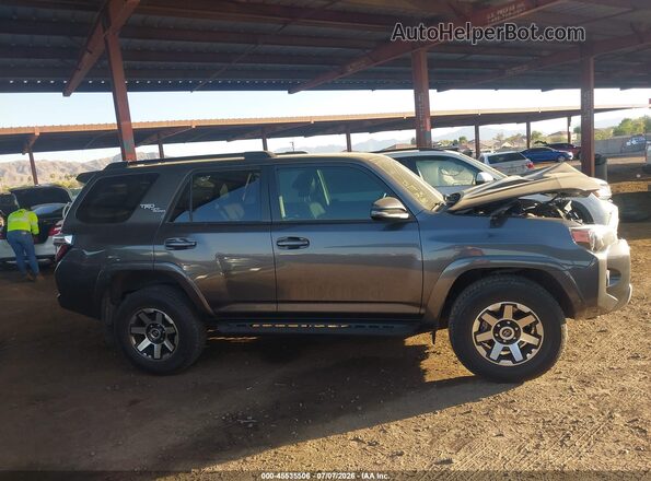 JTERU5JR0P6166284 2023 TOYOTA 4RUNNER Серый Вид задней части салона