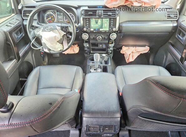 JTERU5JR0P6201373 2023 TOYOTA 4RUNNER Green Dashboard view