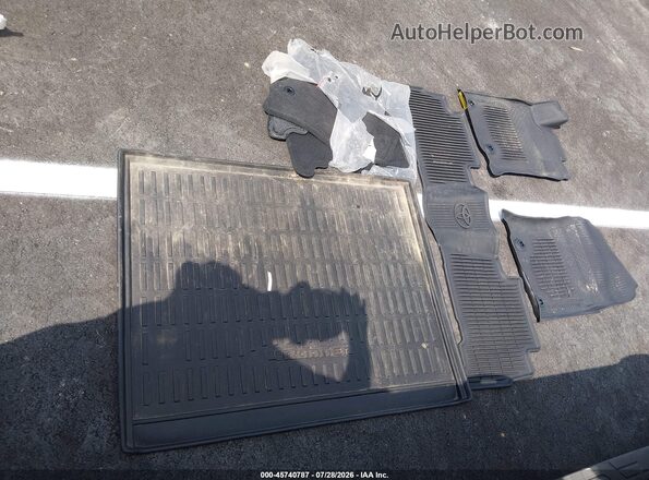 JTERU5JR0R6245456 2024 TOYOTA 4RUNNER Gray 