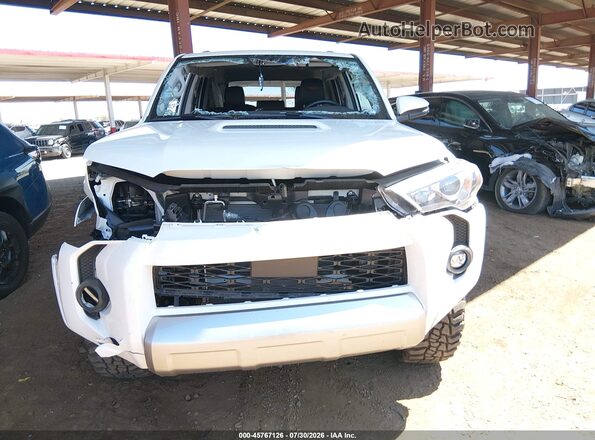 JTERU5JR0R6290753 2024 TOYOTA 4RUNNER White უკანა სალონის ხედი
