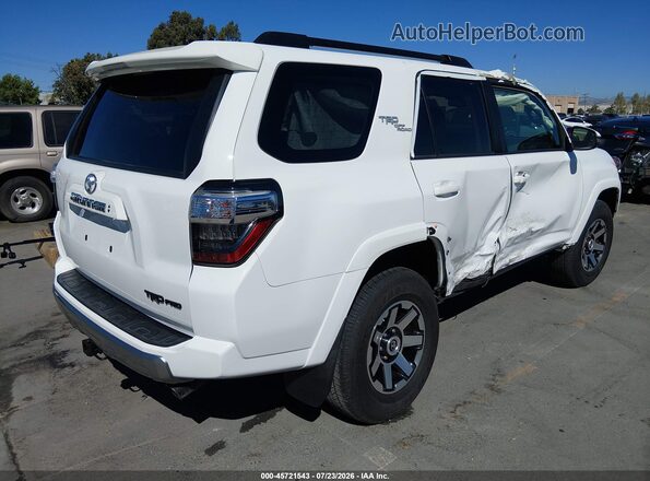 JTERU5JR1N6007335 2022 TOYOTA 4RUNNER Белый Задняя правая четверть