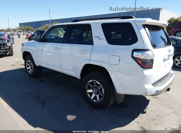 JTERU5JR1N6007335 2022 TOYOTA 4RUNNER Белый Задняя левая четверть