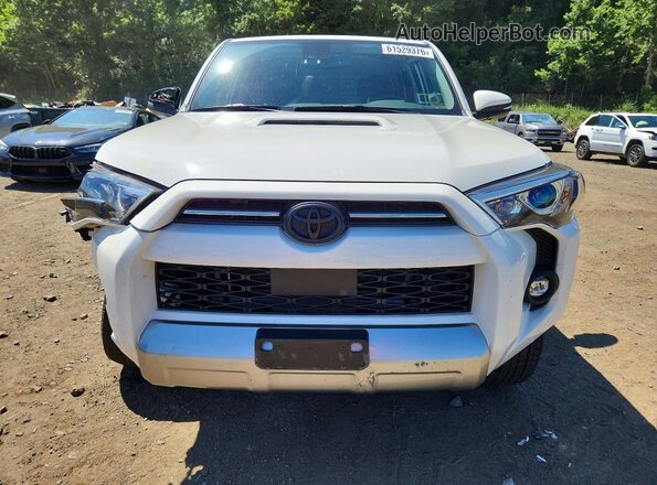 JTERU5JR1R6222638 2024 TOYOTA 4RUNNER White Դիմացի տեսք