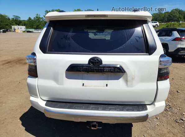 JTERU5JR1R6222638 2024 TOYOTA 4RUNNER White Հետևի տեսք