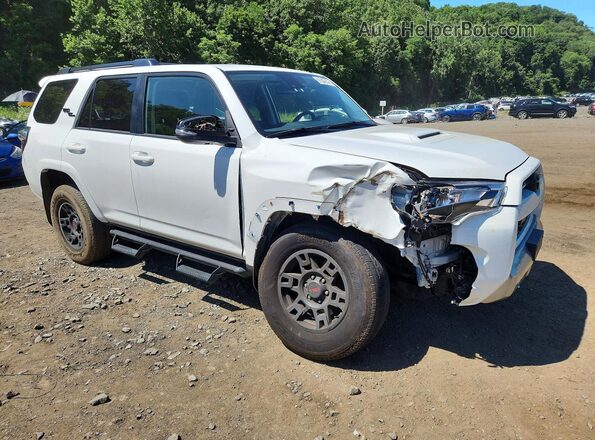 JTERU5JR1R6222638 2024 TOYOTA 4RUNNER White Առջևի աջ