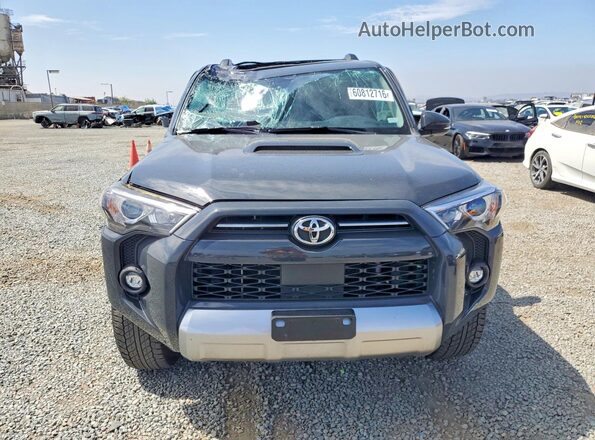 JTERU5JR1R6278496 2024 TOYOTA 4RUNNER Серый Вид спереди