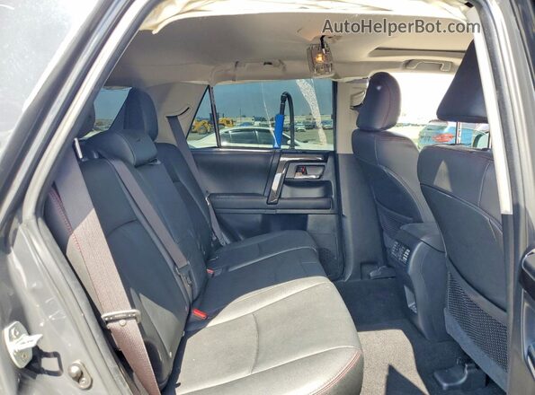 JTERU5JR1R6278496 2024 TOYOTA 4RUNNER Серый Вид задней части салона