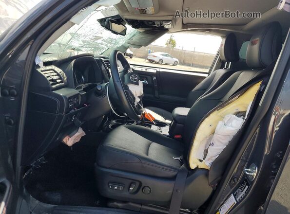 JTERU5JR1R6278496 2024 TOYOTA 4RUNNER Серый Вид салона спереди