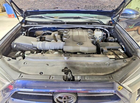 JTERU5JR1R6289045 2024 TOYOTA 4RUNNER Blue Вид підкапотного простору