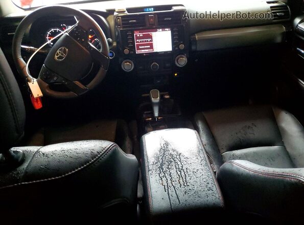 JTERU5JR2N6014147 2022 TOYOTA 4RUNNER Red წინა პანელის ხედი