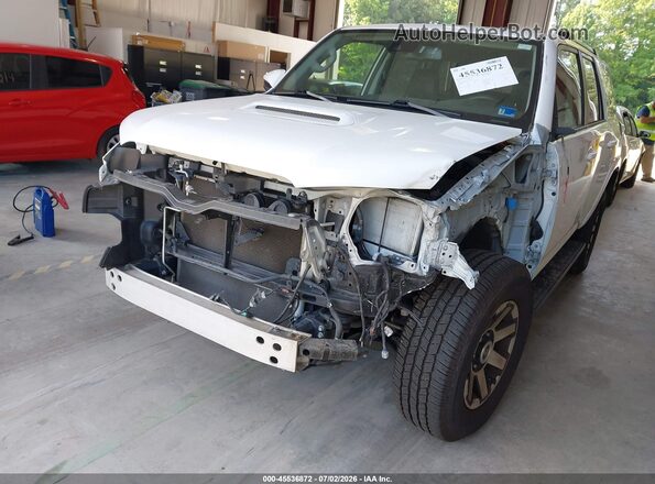 JTERU5JR3M5926628 2021 TOYOTA 4RUNNER White Դիմացի տեսք