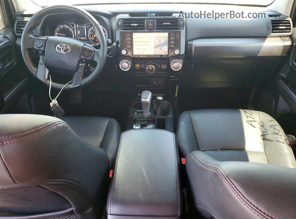 JTERU5JR4M5931014 2021 TOYOTA 4RUNNER Silver Vista del salpicadero
