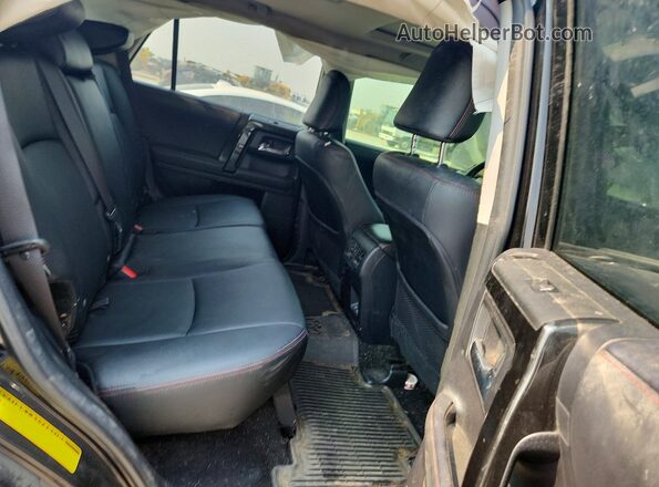 JTERU5JR4P6090598 2023 TOYOTA 4RUNNER Black Vista interior trasera