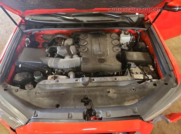 JTERU5JR4R6244827 2024 TOYOTA 4RUNNER Оранжевый Вид подкапотного пространства