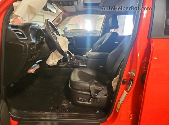 JTERU5JR4R6244827 2024 TOYOTA 4RUNNER Оранжевый Вид салона спереди