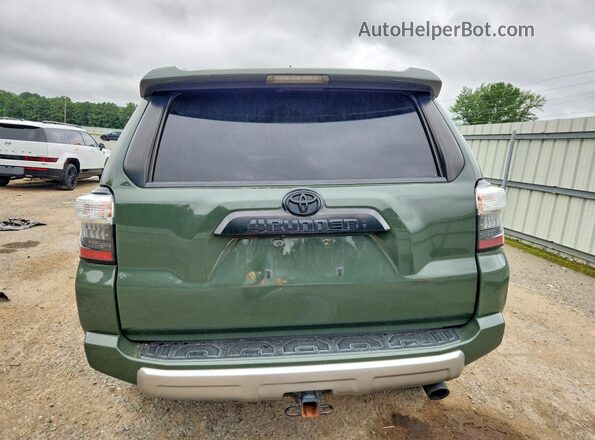 JTERU5JR5N5982376 2022 TOYOTA 4RUNNER Зеленый Вид сзади
