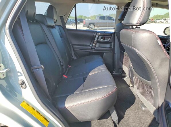 JTERU5JR6P6179086 2023 TOYOTA 4RUNNER Gray Вид задньої частини салону
