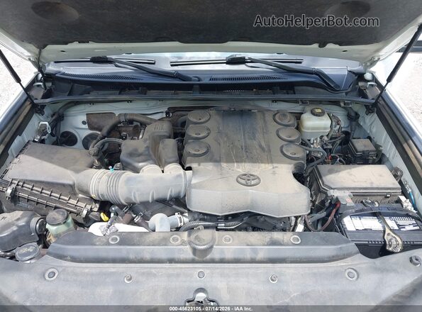 JTERU5JR7M5851710 2021 TOYOTA 4RUNNER White Widok z tyłu