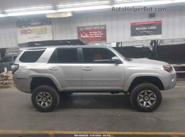 JTERU5JR8R6257094 2024 TOYOTA 4RUNNER Gray უკანა სალონის ხედი