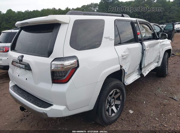 JTERU5JR8R6302955 2024 TOYOTA 4RUNNER White უკანა მარჯვენა