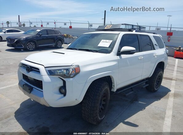 JTERU5JR9M5949783 2021 TOYOTA 4RUNNER White წინა მარცხენა ხედი სამი მეოთხედიდან