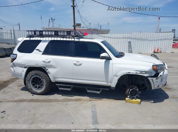 JTERU5JR9M5949783 2021 TOYOTA 4RUNNER White სალონის 360-გრადუსიანი ხედი