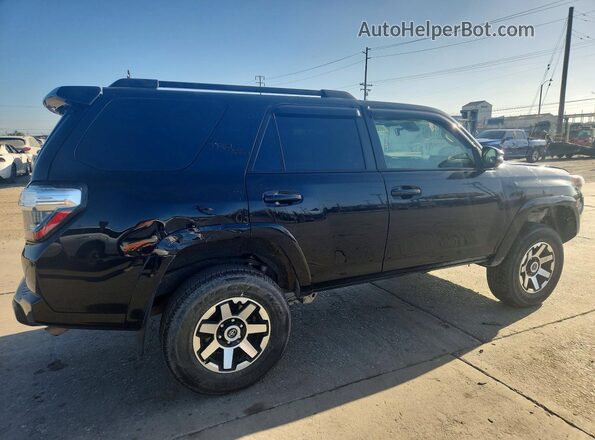 JTERU5JR9P6127581 2023 TOYOTA 4RUNNER Black Tył prawy