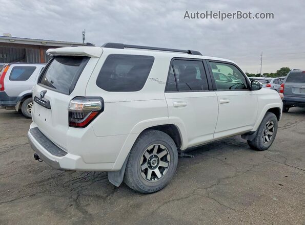 JTERU5JRXM5951168 2021 TOYOTA 4RUNNER Белый Задняя правая четверть