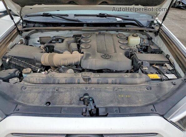 JTERU5JRXM5951168 2021 TOYOTA 4RUNNER Белый Вид подкапотного пространства